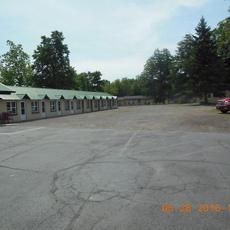 Evergreen Motel Освіґо Екстер'єр фото