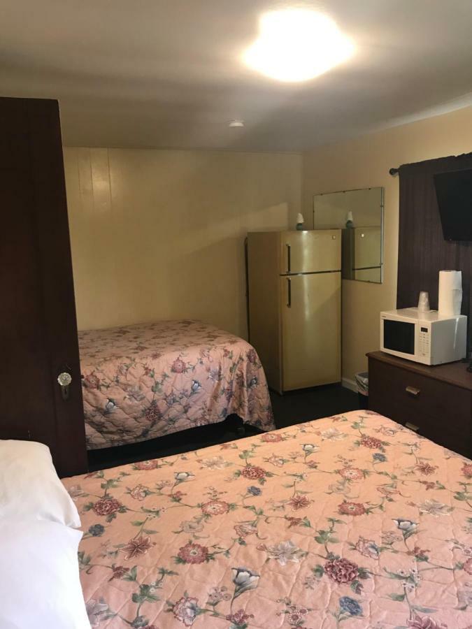 Evergreen Motel Освіґо Екстер'єр фото